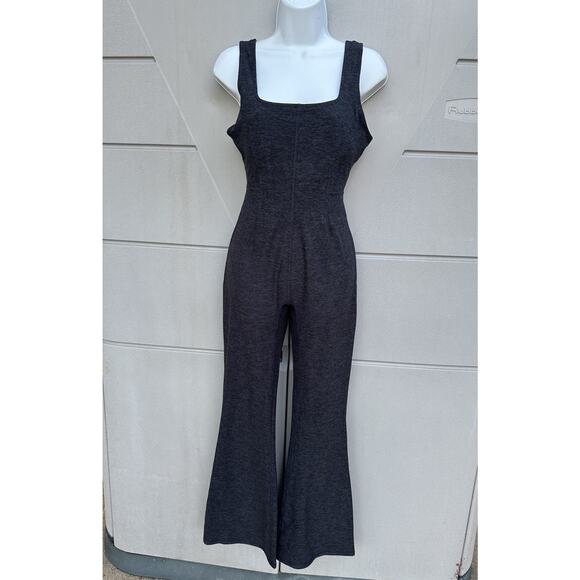 Fabletics Heatherflex Kick Flare Jumpsuit In Charcoal Sz M Square Neck Build In - Picture 6 of 15